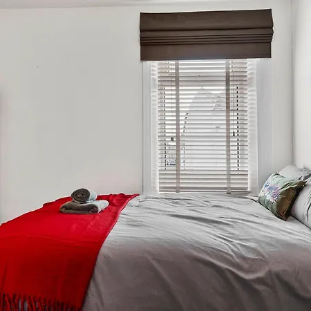 3 Bed - Near District Дом отдыха Вёкингтон