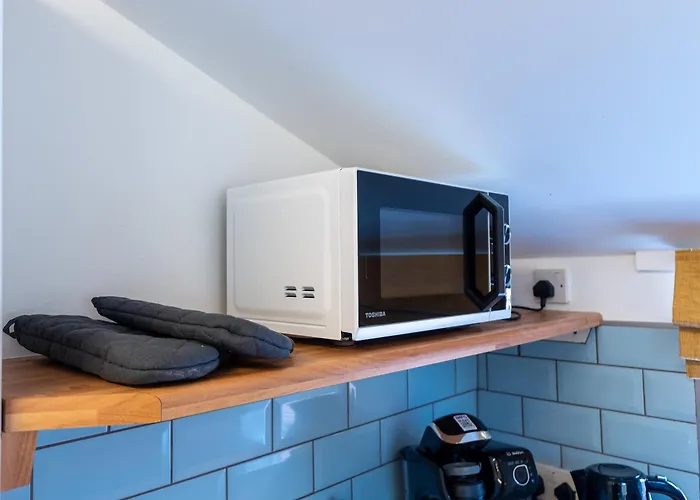 3 Bed - Near District * Вёкингтон