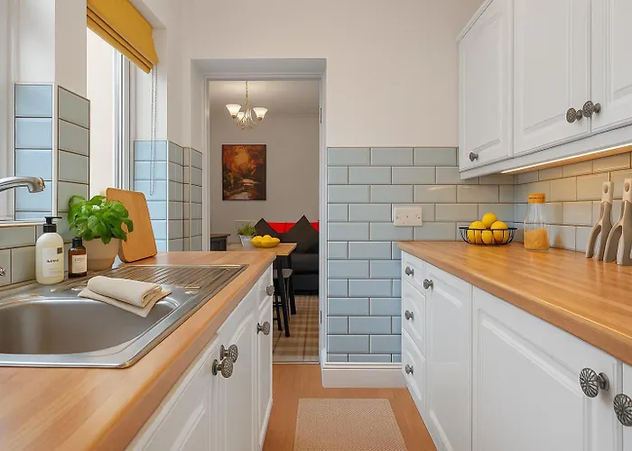 Дом отдыха 3 Bed - Near District Вёкингтон