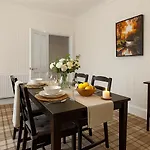 3 Bed - Near District *